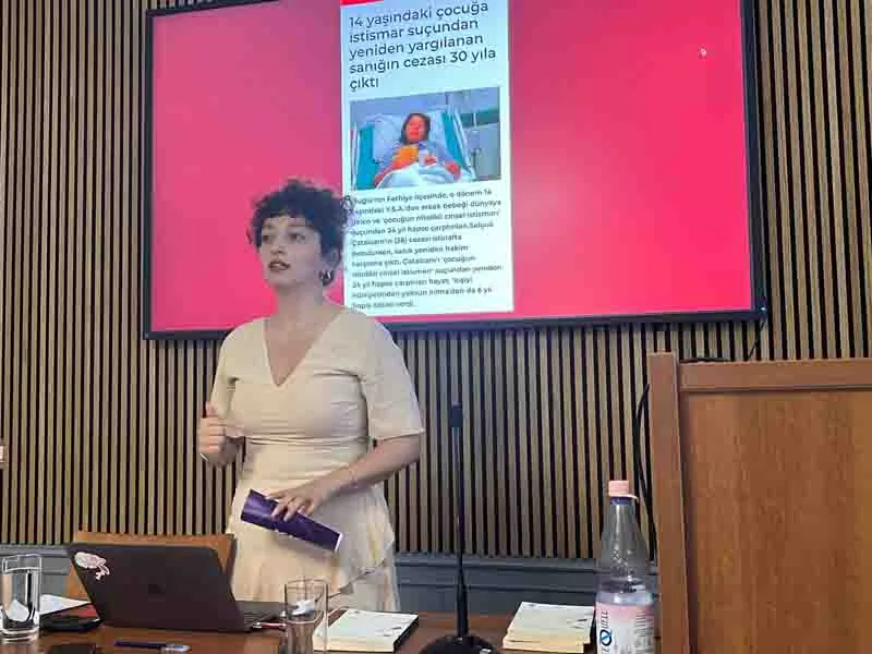 Berlin’de “Kadın Cinayetleri” ve “Medyanın Sessizliği” Masaya Yatırıldı