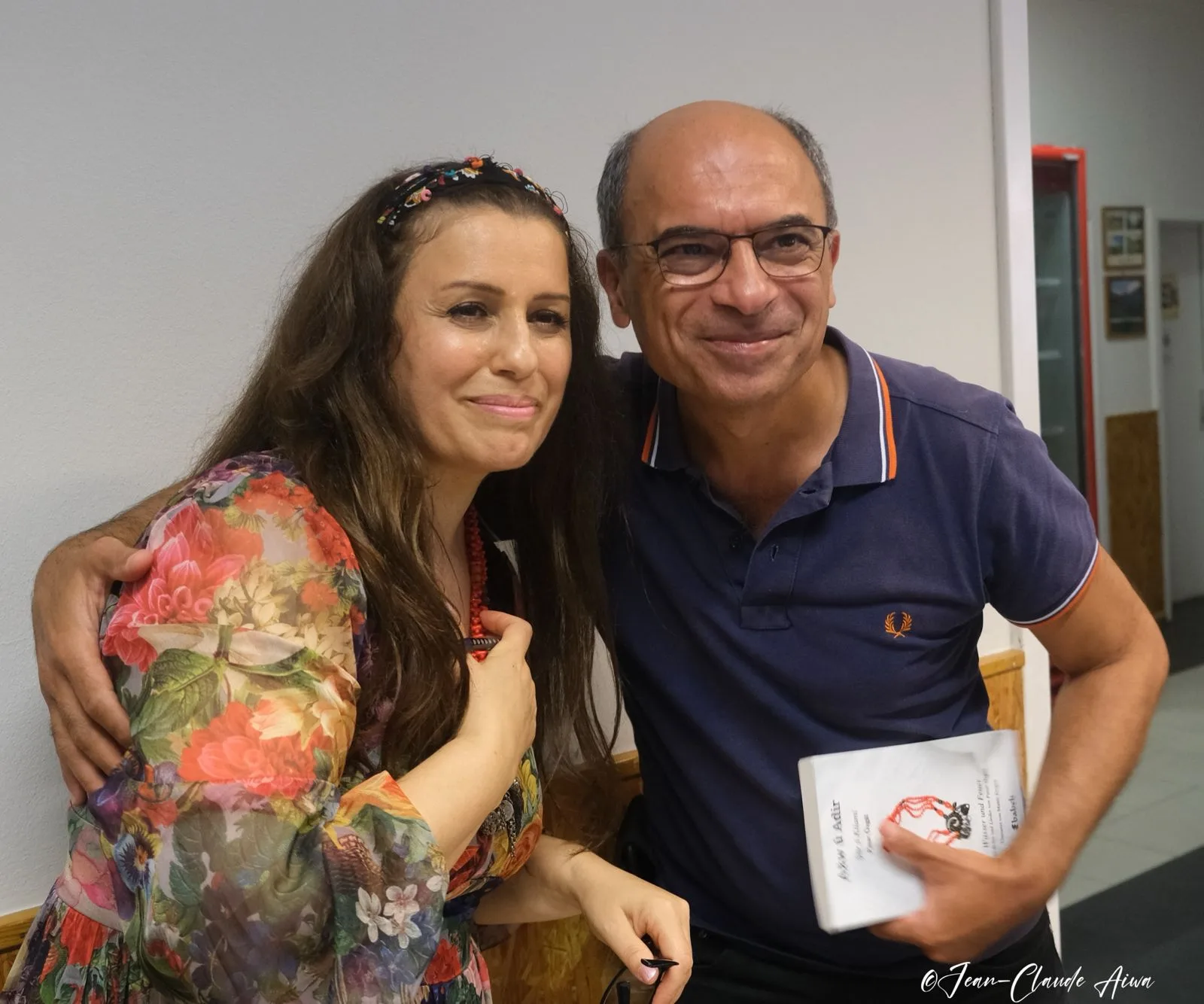 Pınar Özgül, Berlin’de Şiir ve Türkü Kitabını Tanıttı