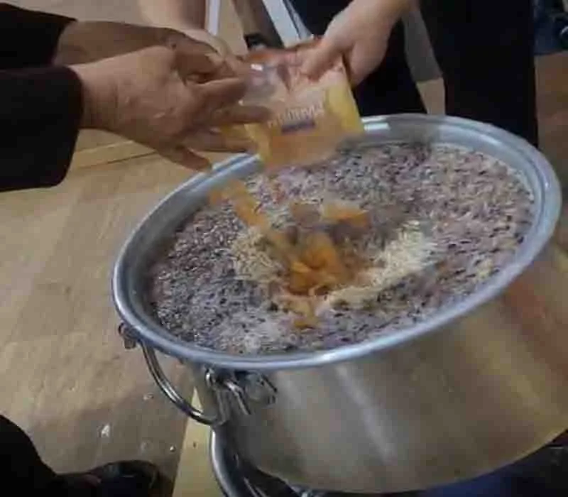 Gaziantep Çepniler Derneği’nde Aşure Günü Coşkusu