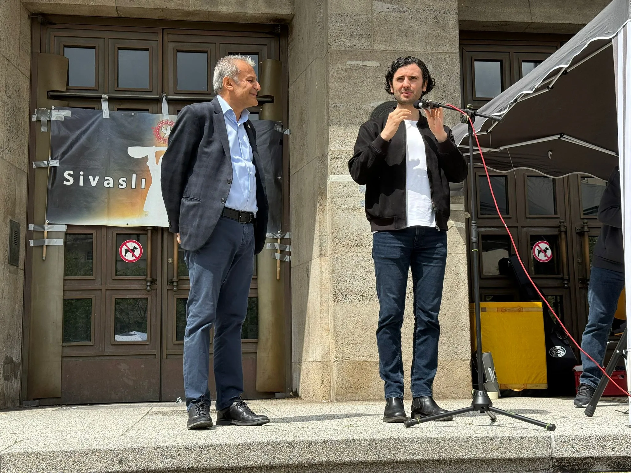 Berlin’de Aşure Günü: Sivaslı Canlar’dan Birlik, Dayanışma ve Barış Mesajı