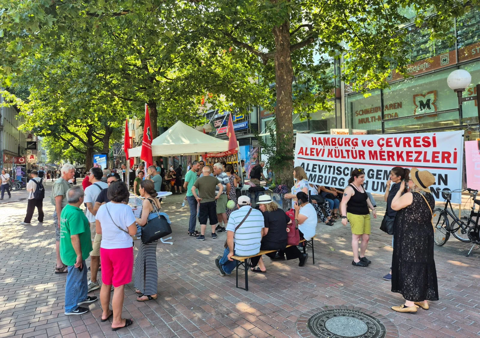 Sivas Madımak Şehitleri Hamburg’da Anıldı