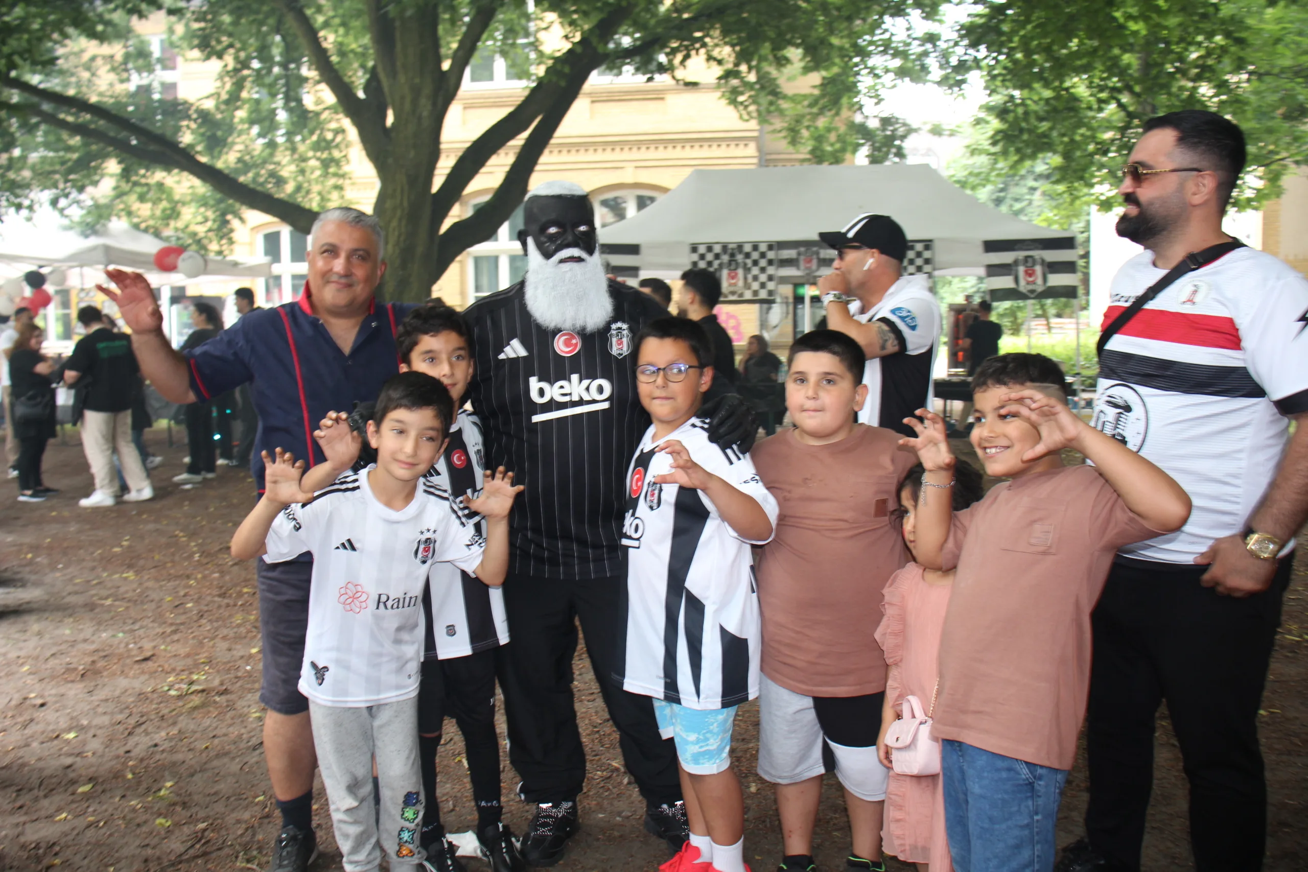 Hamburg Beşiktaşlılar Birliği’nden Coşku Dolu “Yaza Merhaba” Festivali