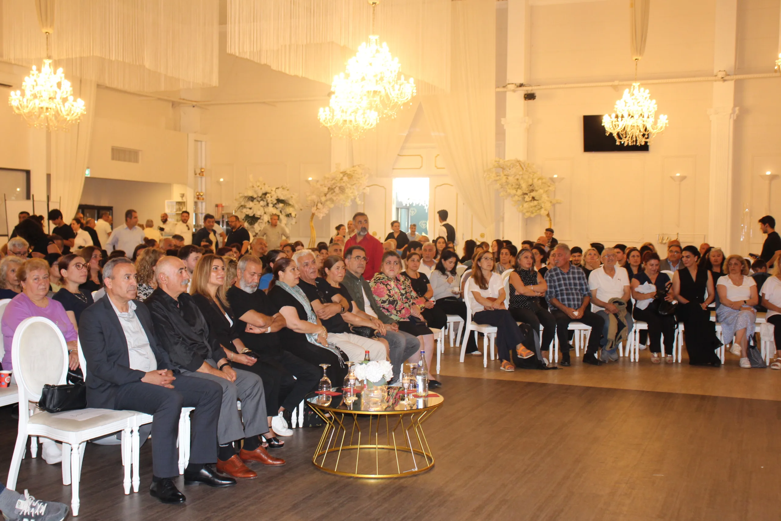 Sivas Katliamı Anmasında Hamburg`da Duygu Dolu Anlar