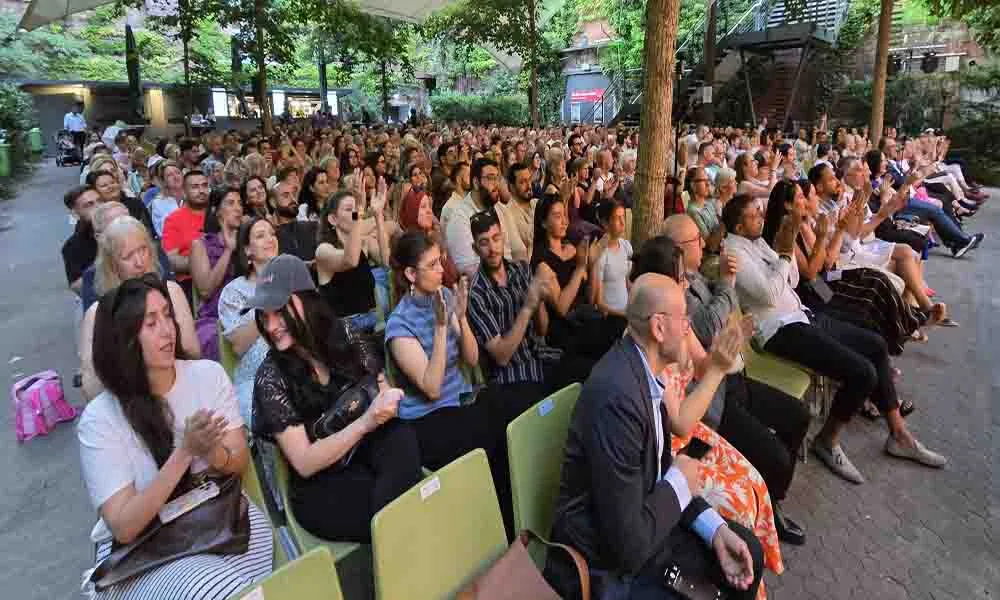 Anadolu’nun Eşsiz Renkleri ve Sesleri Nürnberg’de Hayran Bıraktı