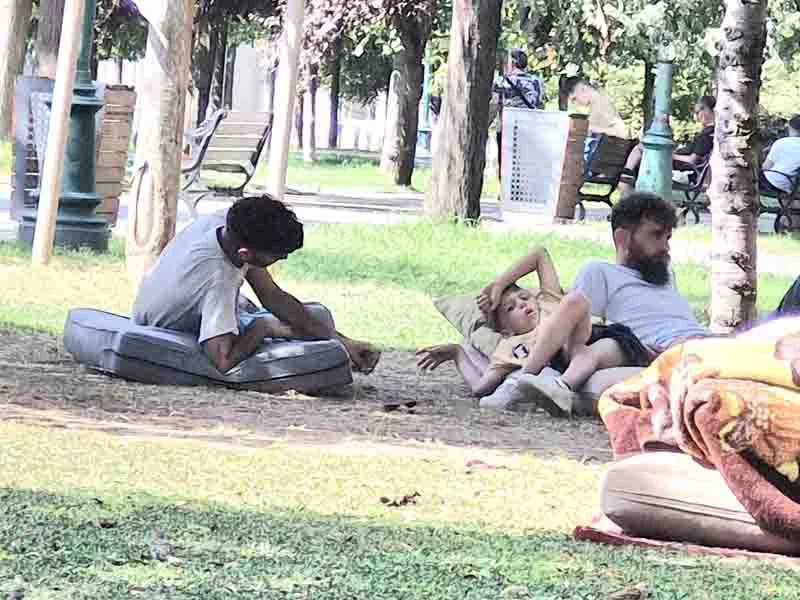 Gezi Parkı Sokakta Yaşayan Gençlerin Sığınağı Haline Geldi