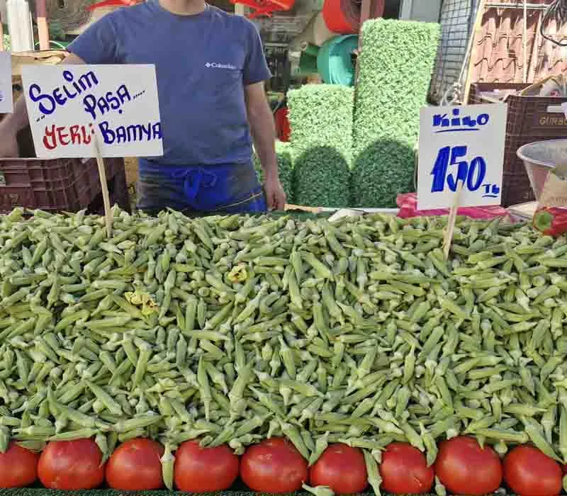 Geçim Sıkıntısı Pazarcıyı da Tüketiciyi de Vurdu