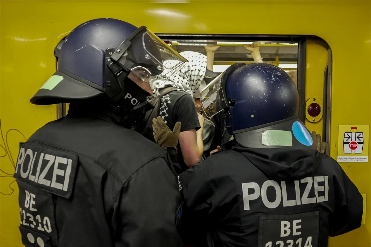 Almanya'da polis Filistin'e destek eylemine sert müdahalede bulundu