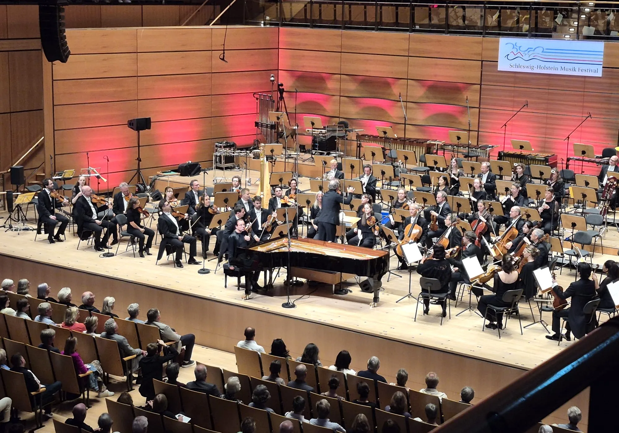 Lübeck`te Fazıl Say Rüzgarı: Unutulmaz Konser Geçidi