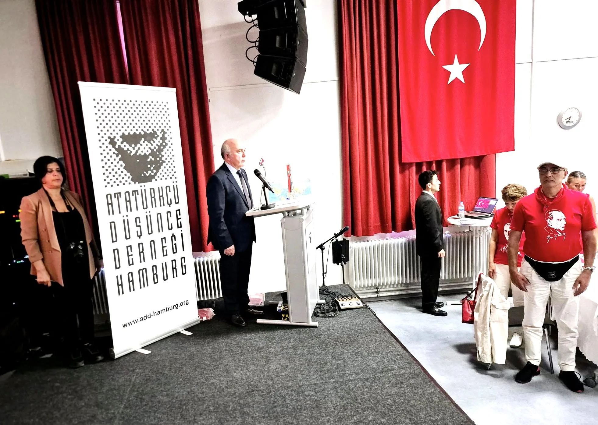 Hamburg’da 30 Ağustos Zafer Bayramı’nın 103. Yılı Coşkuyla Kutlandı