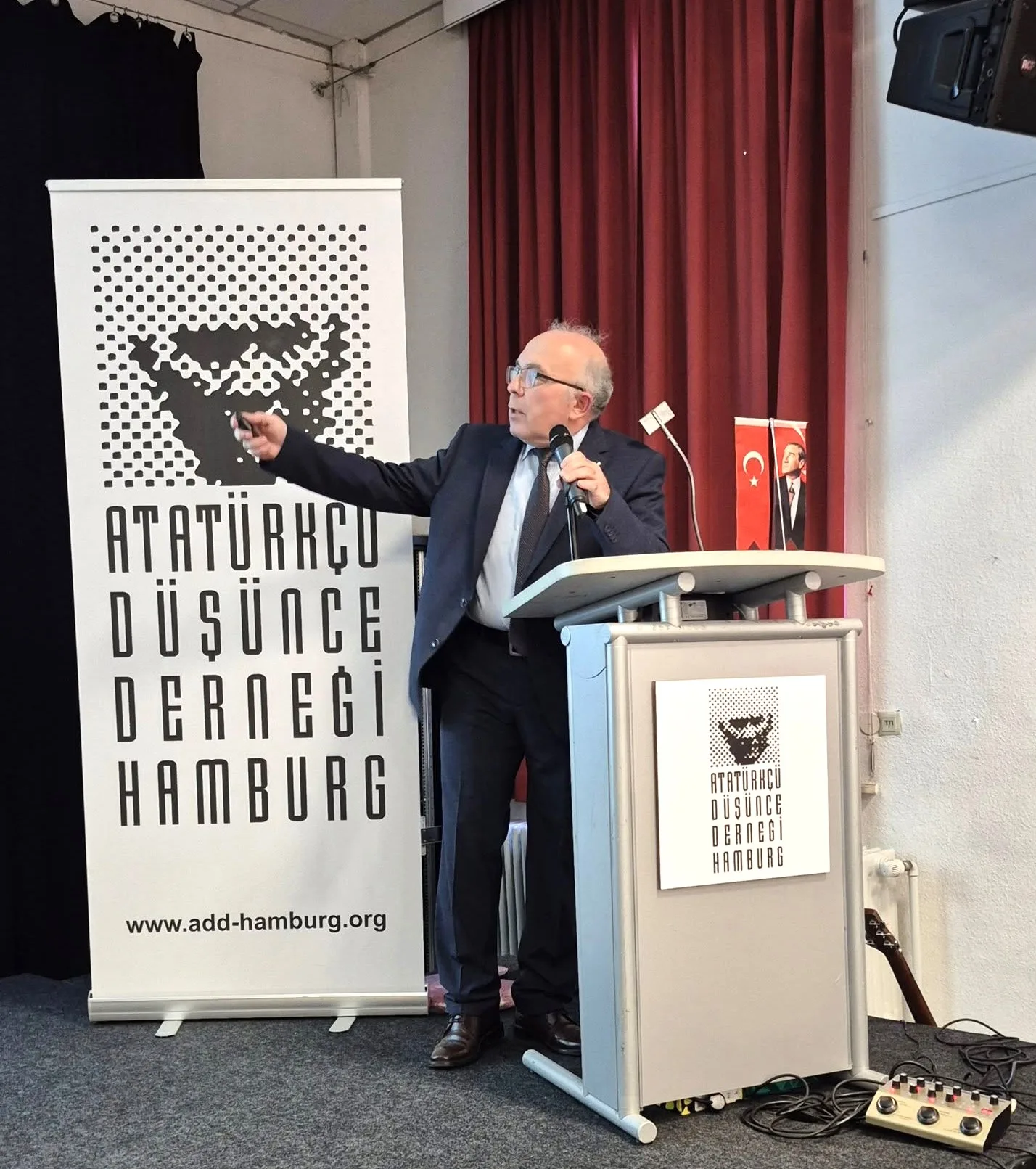 Hamburg’da 30 Ağustos Zafer Bayramı’nın 103. Yılı Coşkuyla Kutlandı
