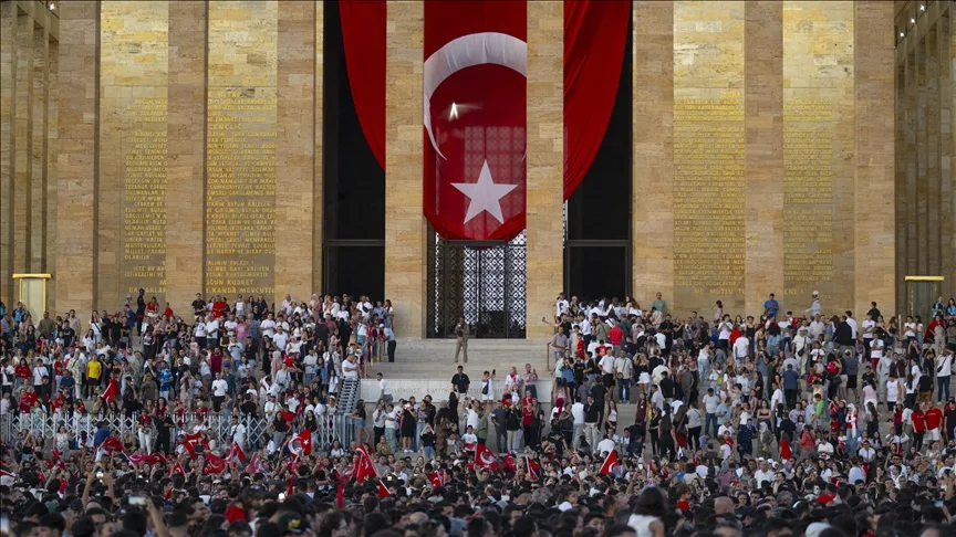Anıtkabir 30 Ağustos'ta 630 bini aşkın ziyaretçiyi ağırladı