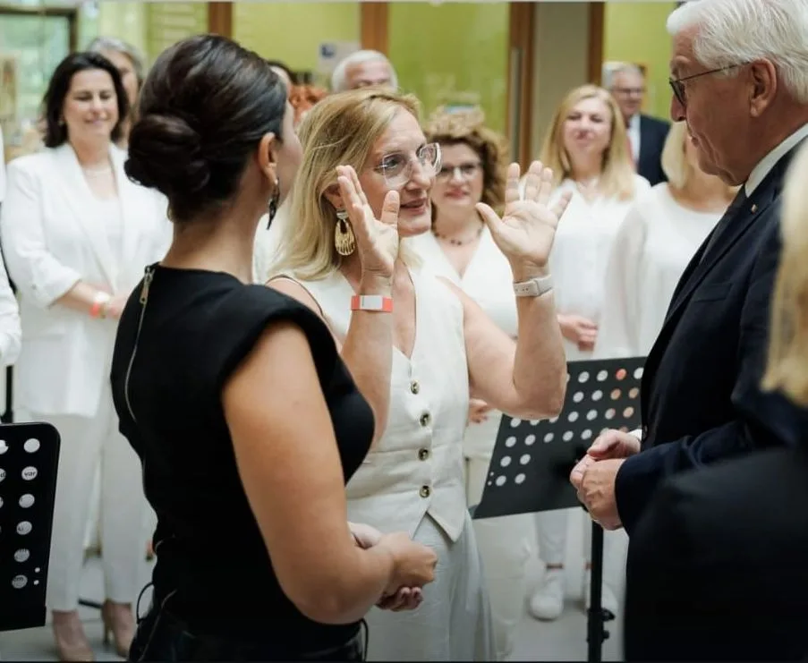 Cumhurbaşkanı Steinmeier’den Menekşe Korosuna Ziyaret