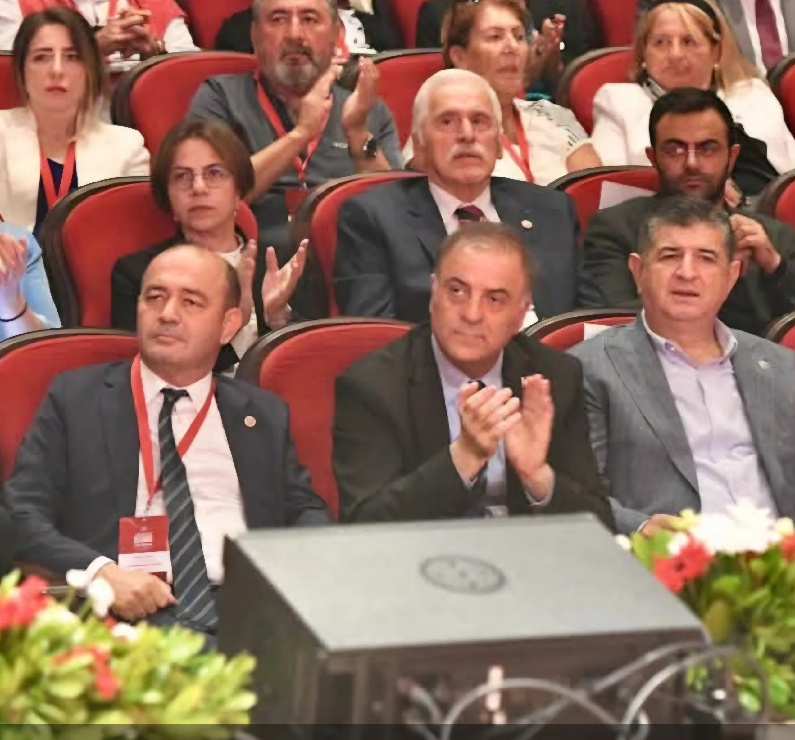 Özgür Çelik Güven Tazeledi