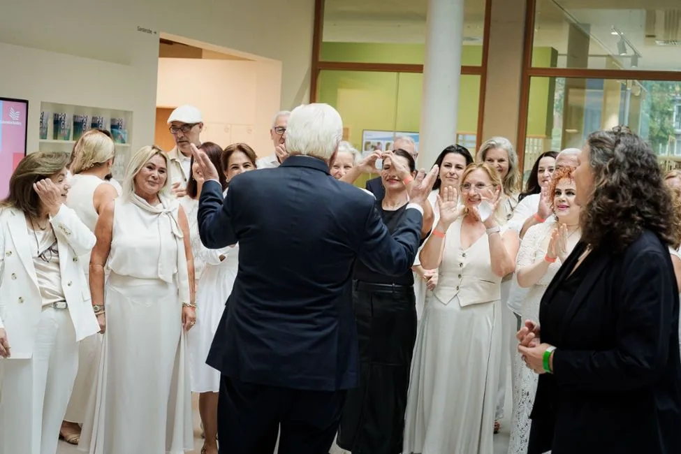 Cumhurbaşkanı Steinmeier’den Menekşe Korosuna Ziyaret