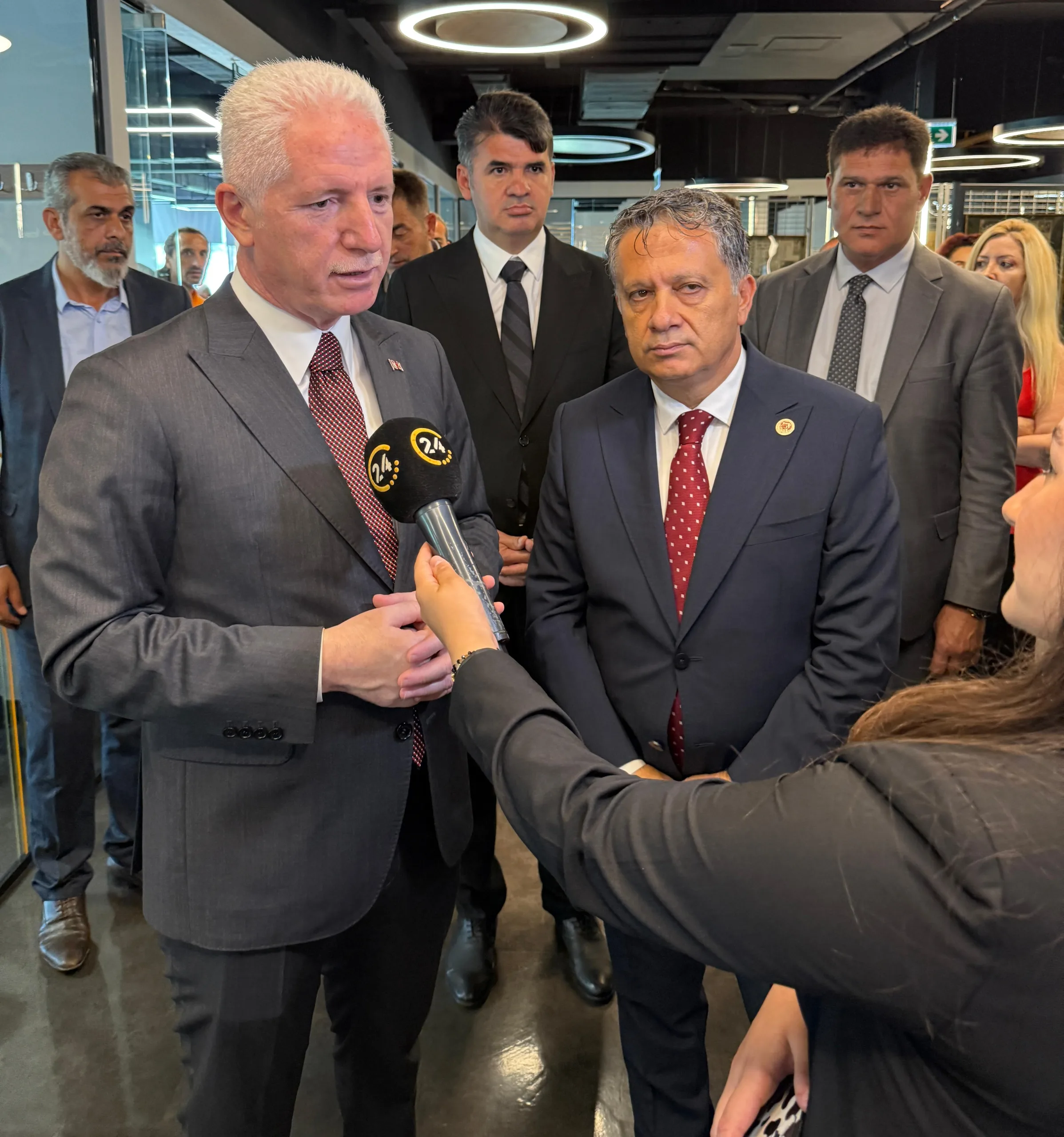 KGK’nin “Türkiye’deki Amerika” sergisini İstanbul Valisi açtı