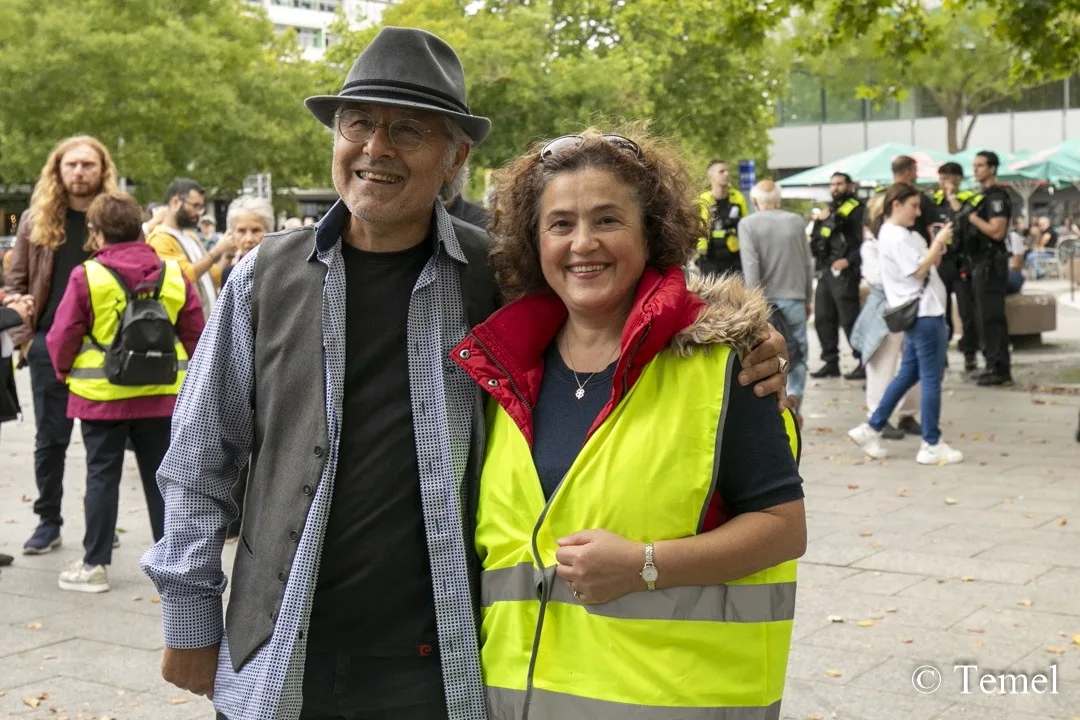 Berlin’de demokrasi, özgürlük ve adalet mitingi düzenlendi