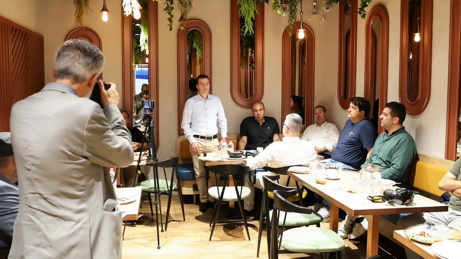 İletişim Müşaviri Dr. Hasan Kocabıyık Başkent Berlin’e veda etti