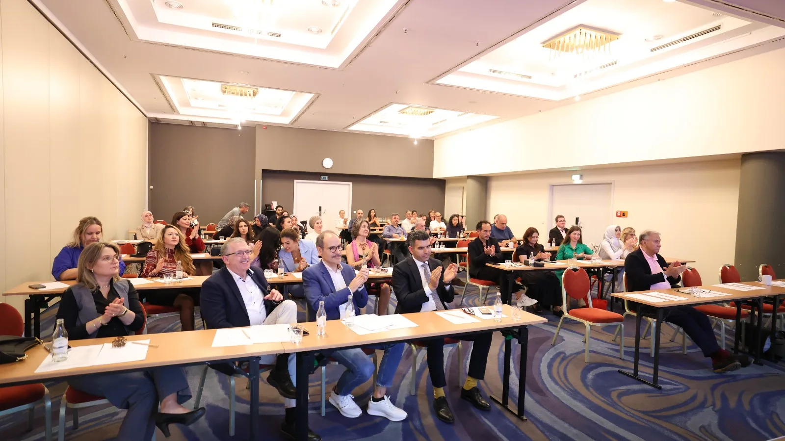 Berlin Türk Sağlık Elemanları Derneği 23. Bilimsel Toplantısını Mercure Otel’de Gerçekleştirdi
