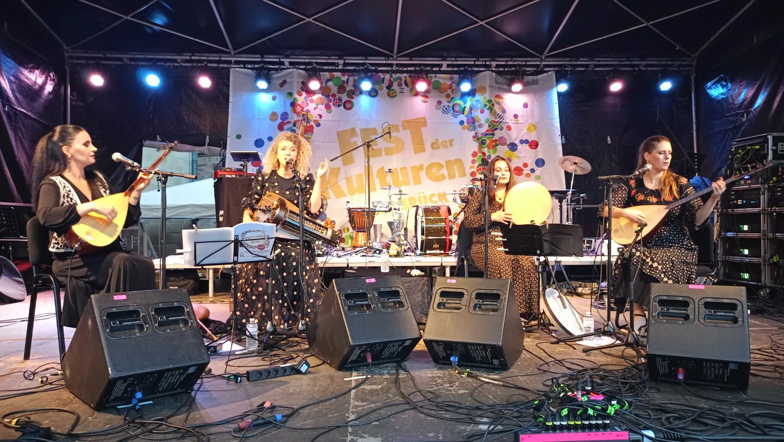 Telli Turnalar, Osnabrück Kültür Festivaline Renk Kattı