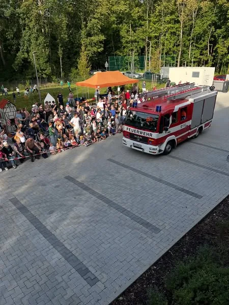 Başkan König itfaiyecileri kutladı