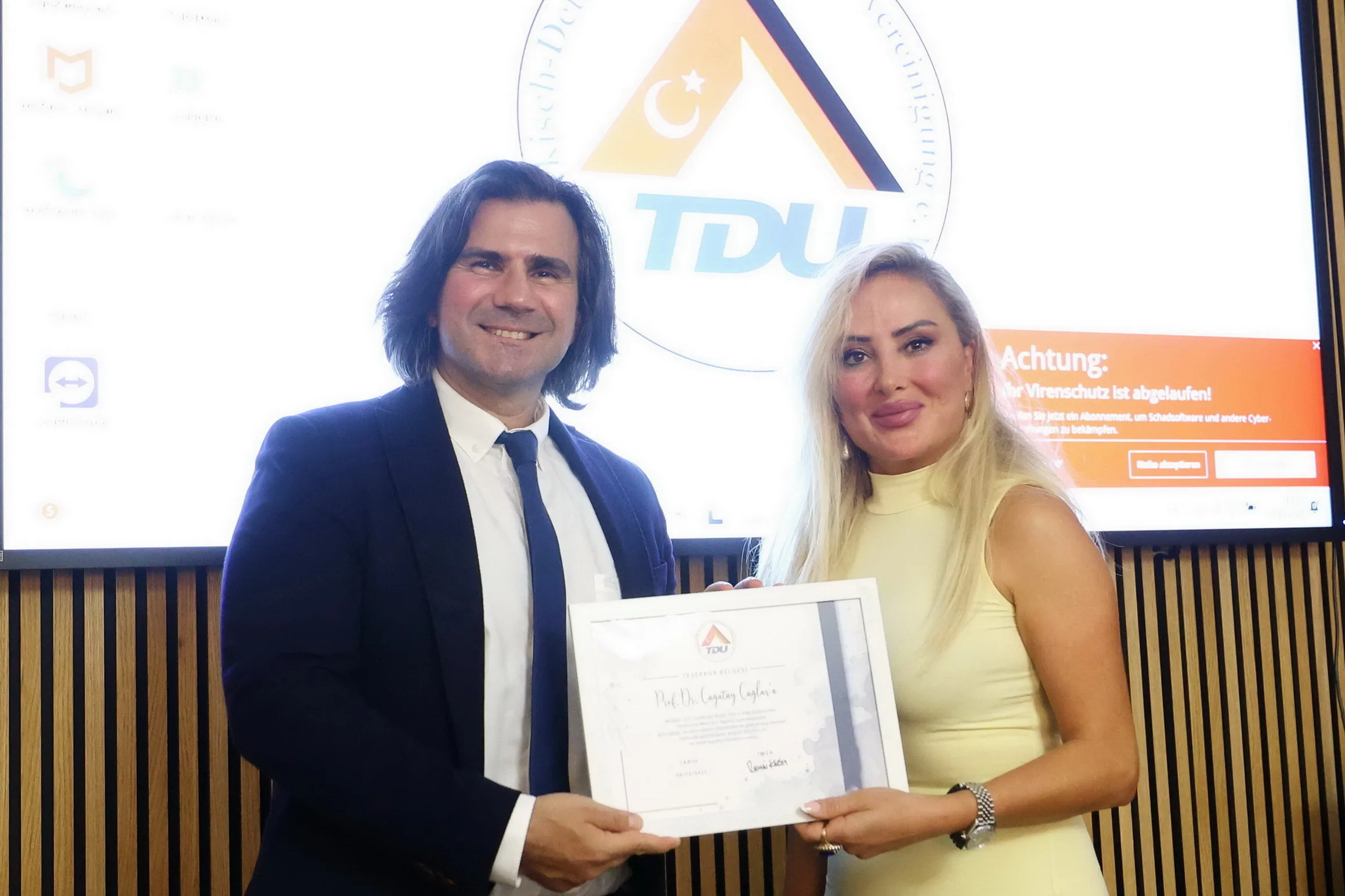 Berlin TDU’da “Görmenin Mucizesi” Konferansı