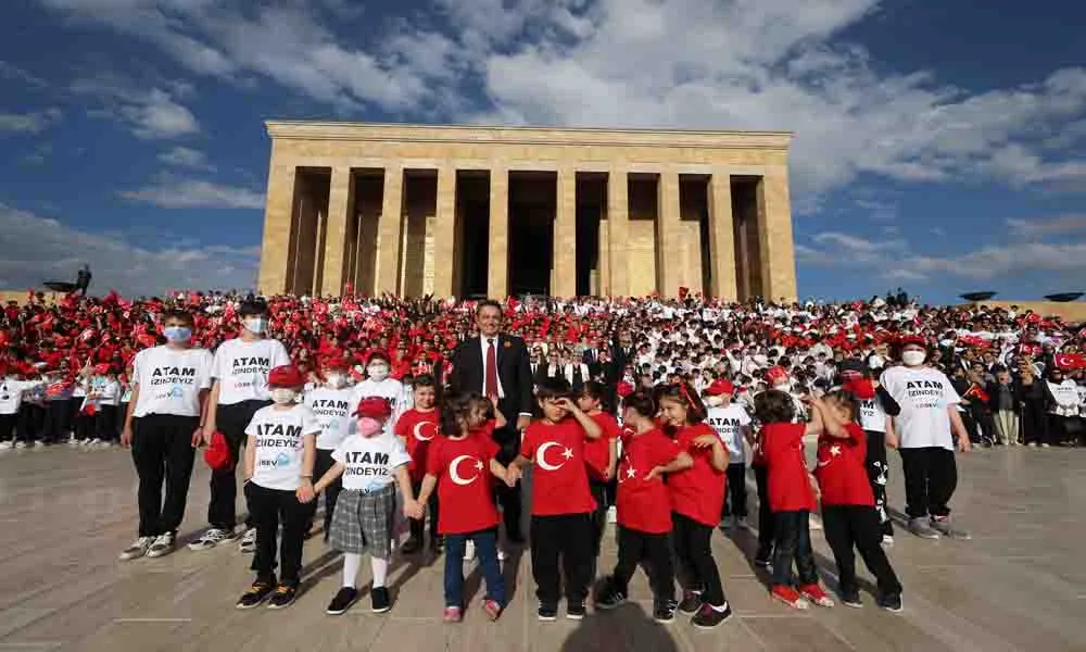 LÖSEV’den Anlamlı Cumhuriyet Ziyareti: 100 Bin Kişi Anıtkabir’de Ata’sına Koştu
