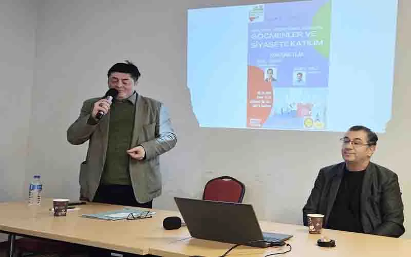 Aachen’de “Göçmenlerin Siyasete Katılımı ve Yükselen Aşırı Sağ” Toplantısı: AfD’nin Yükselişi Tartışıldı
