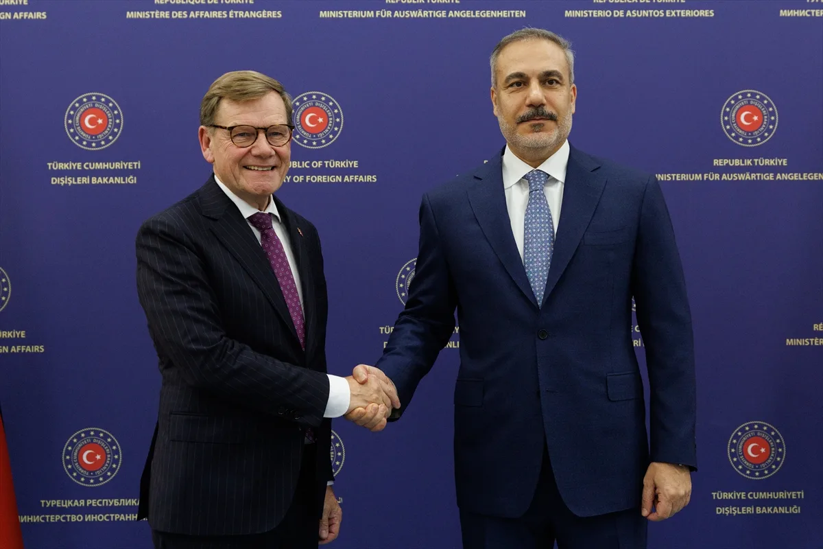Wadephul, Türkiye'nin dış politikada ülkesinin stratejik ortağı olduğunu söyledi
