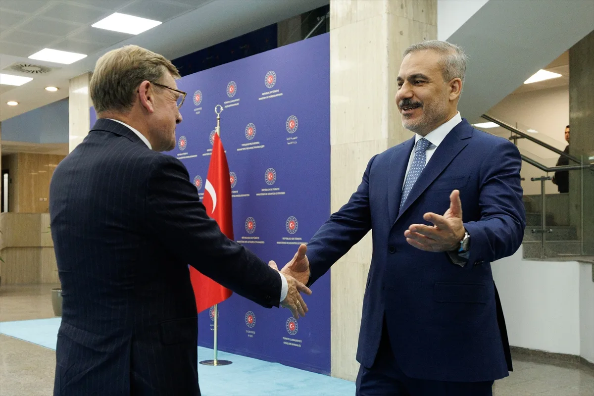 Wadephul, Türkiye'nin dış politikada ülkesinin stratejik ortağı olduğunu söyledi