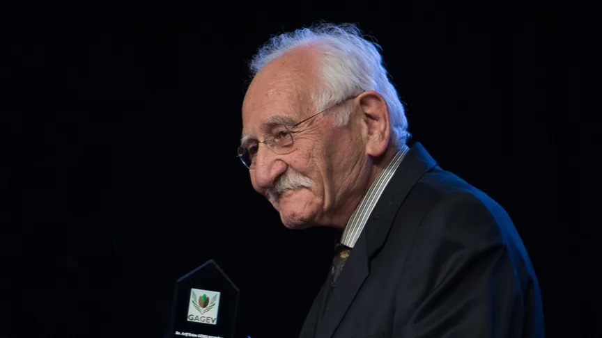 Oyuncu Arif Erkin Güzelbeyoğlu vefat etti