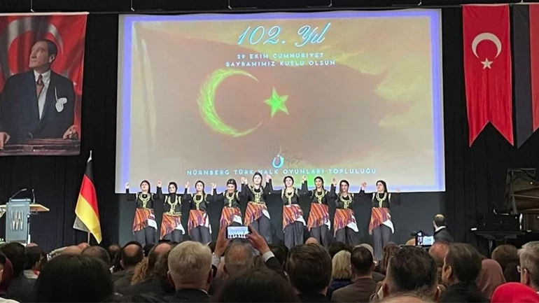 Nürnberg'de coşkulu kutlama