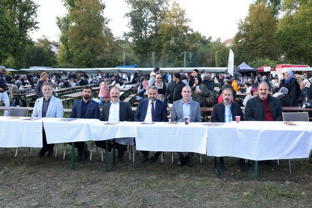 Berlin’de MÜSİAD CUP 2025 Coşkusu: Minik Futbolcular Dayanışma, Spor ve İyilikte Buluştu