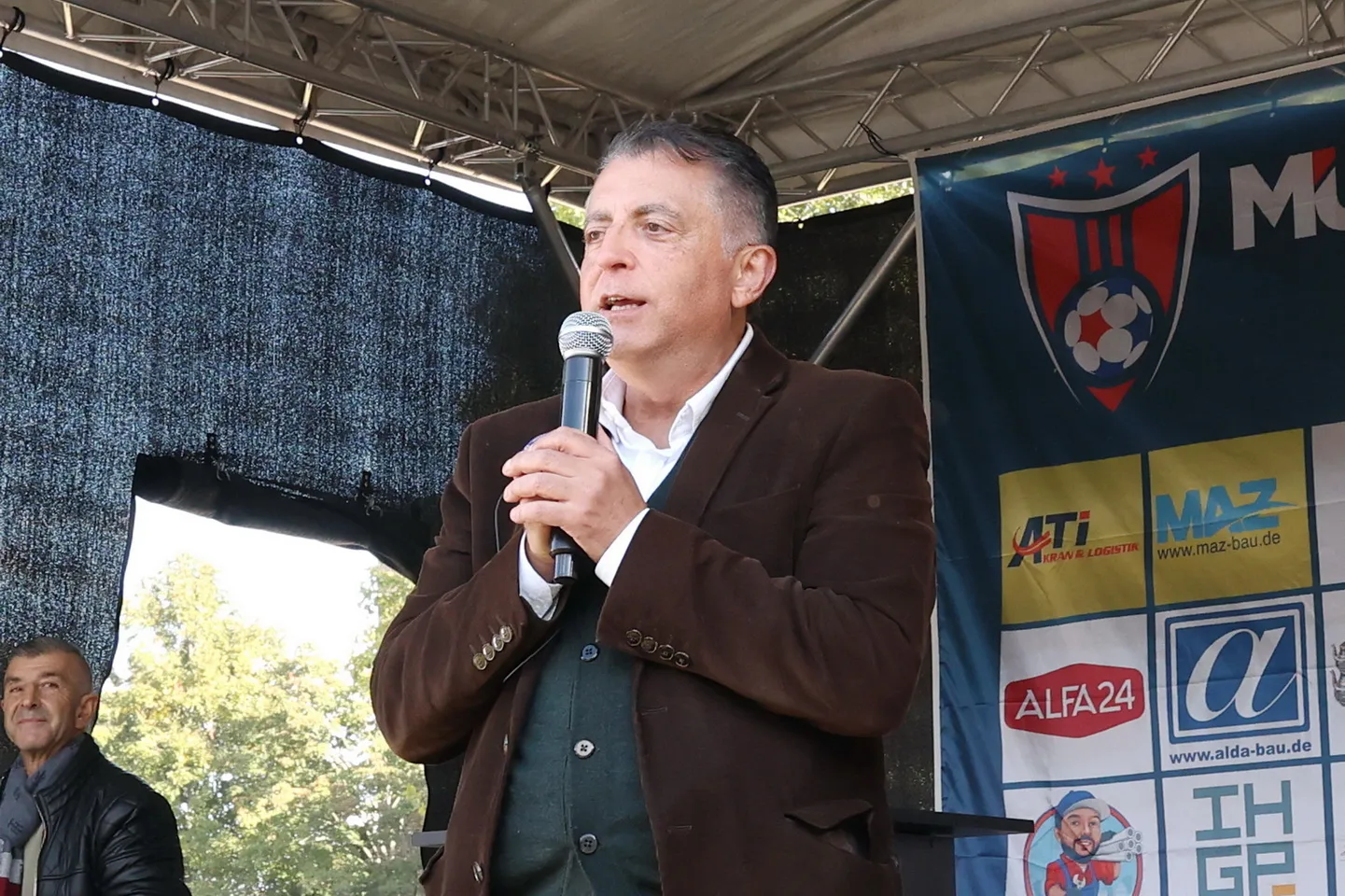Berlin’de MÜSİAD CUP 2025 Coşkusu: Minik Futbolcular Dayanışma, Spor ve İyilikte Buluştu