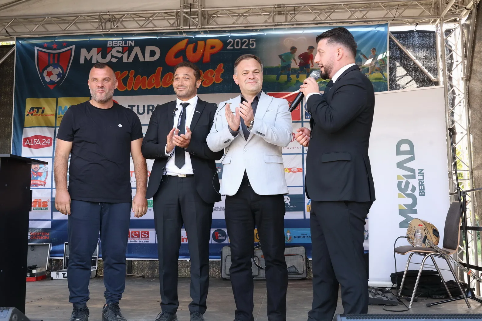 Berlin’de MÜSİAD CUP 2025 Coşkusu: Minik Futbolcular Dayanışma, Spor ve İyilikte Buluştu