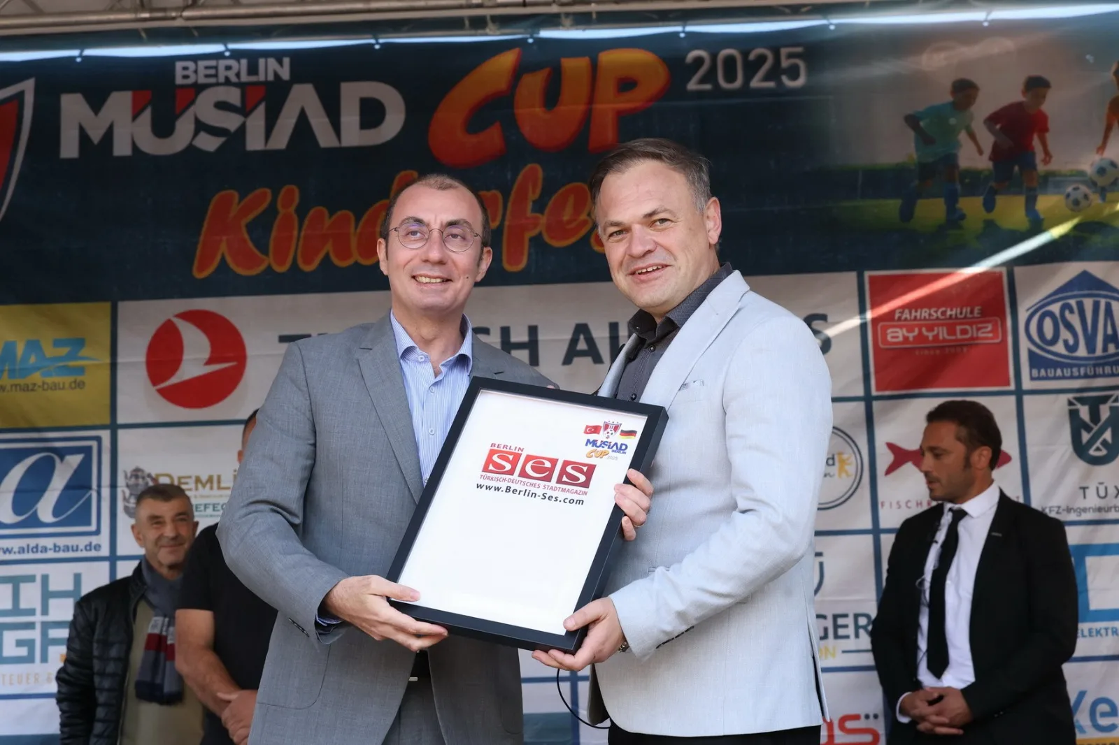 Berlin’de MÜSİAD CUP 2025 Coşkusu: Minik Futbolcular Dayanışma, Spor ve İyilikte Buluştu