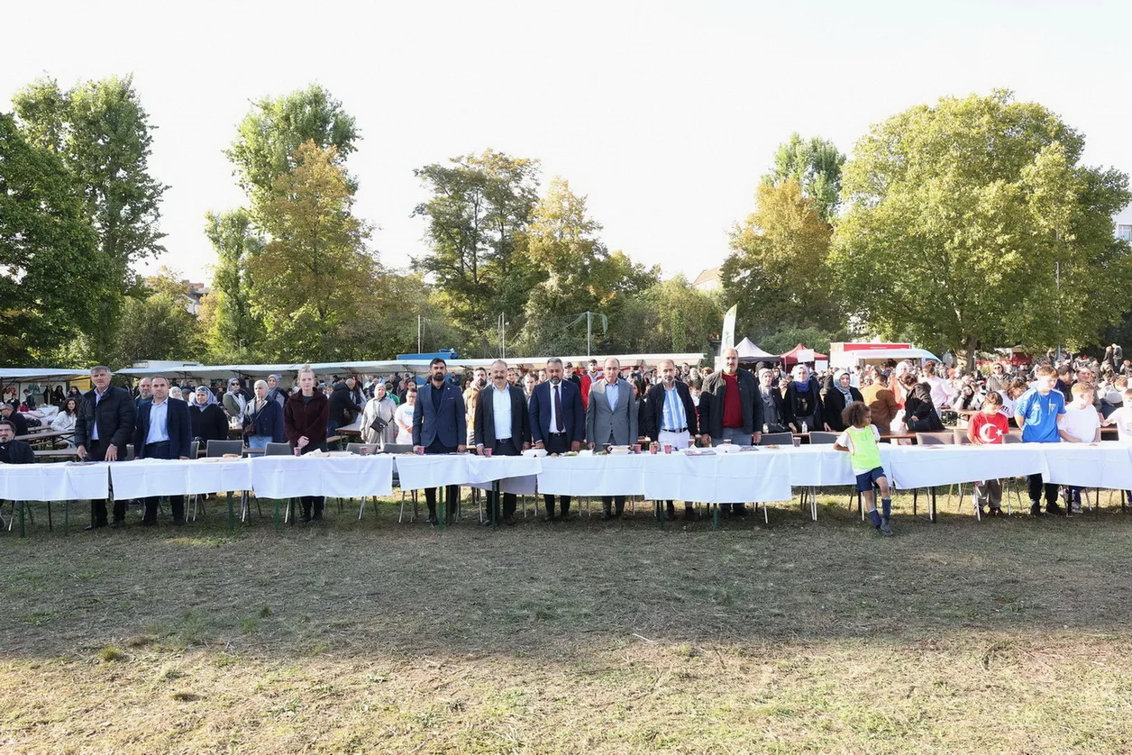 Berlin’de MÜSİAD CUP 2025 Coşkusu: Minik Futbolcular Dayanışma, Spor ve İyilikte Buluştu