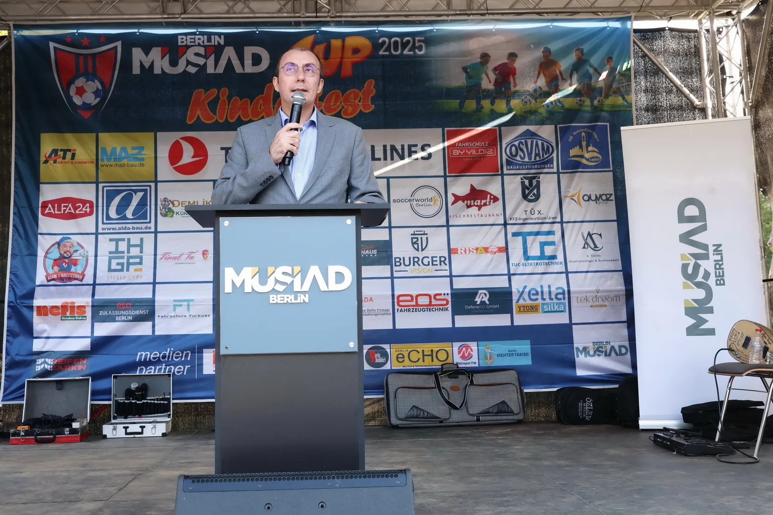 Berlin’de MÜSİAD CUP 2025 Coşkusu: Minik Futbolcular Dayanışma, Spor ve İyilikte Buluştu