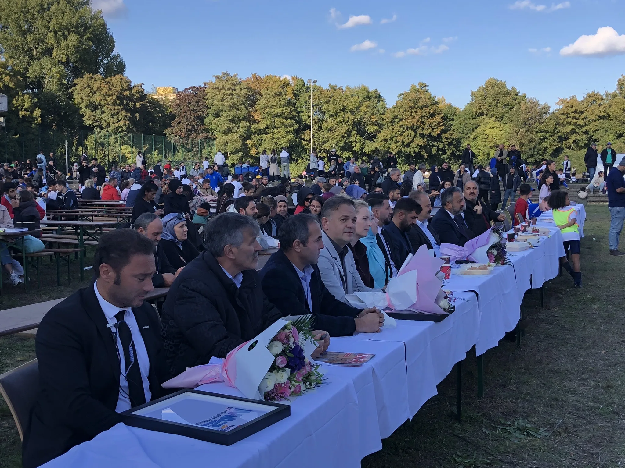 Berlin’de MÜSİAD CUP 2025 Coşkusu: Minik Futbolcular Dayanışma, Spor ve İyilikte Buluştu