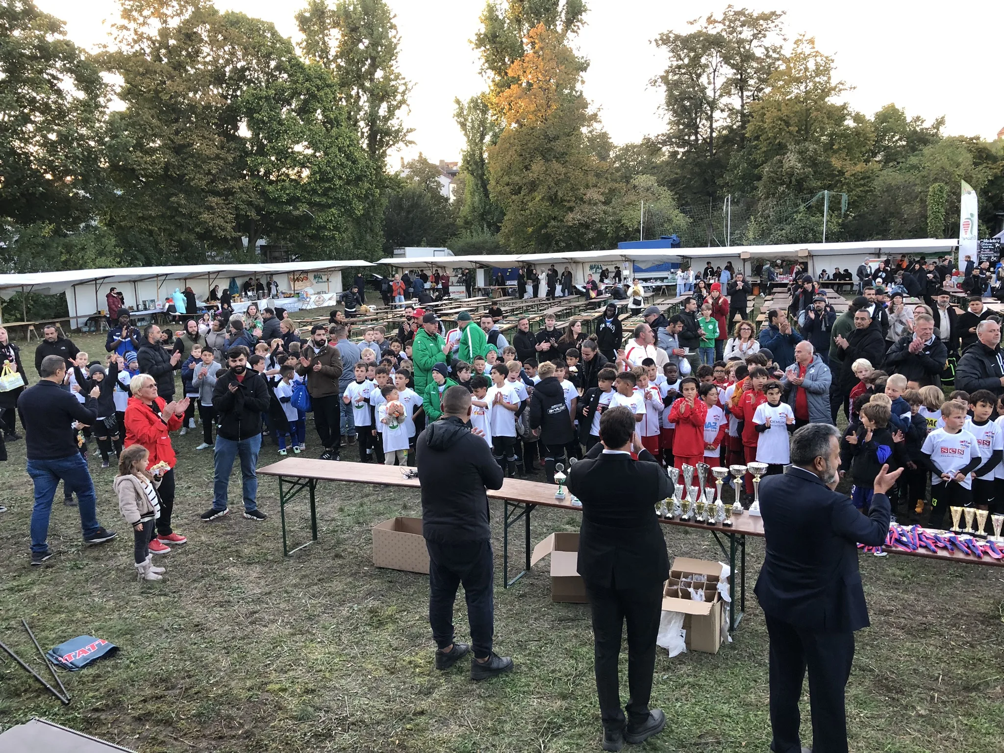 Berlin’de MÜSİAD CUP 2025 Coşkusu: Minik Futbolcular Dayanışma, Spor ve İyilikte Buluştu