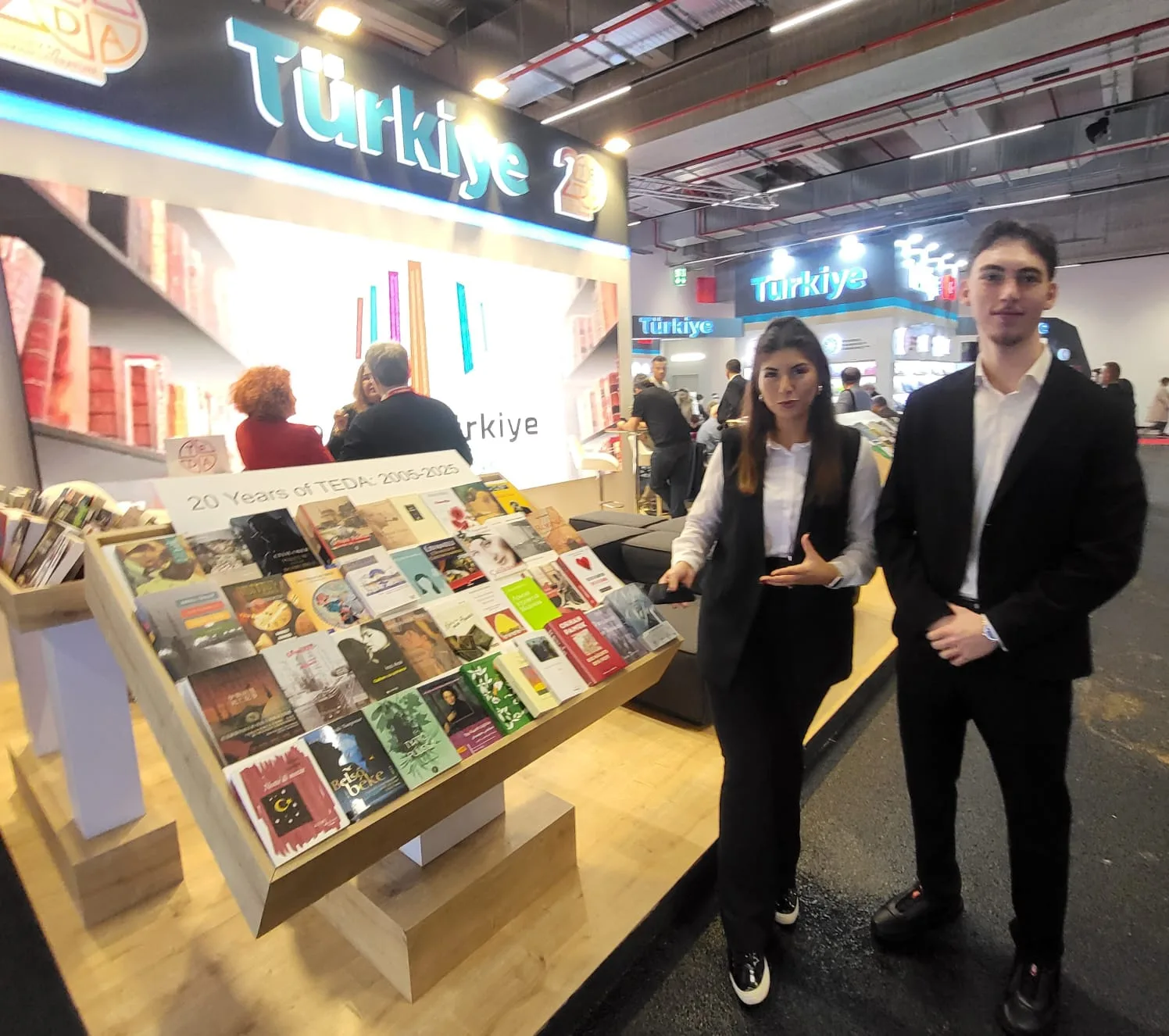 TEDA’ya Frankfurt’ta yaşgünü kutlaması