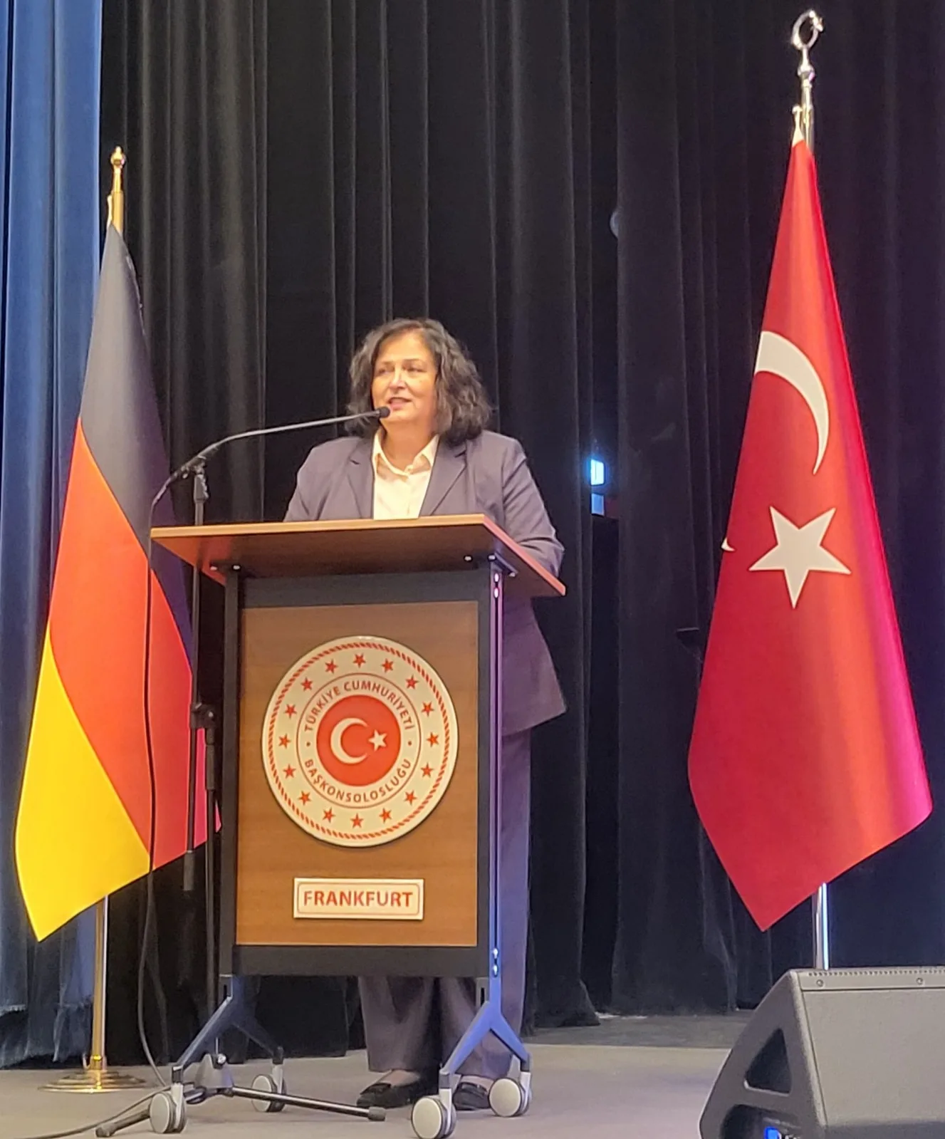 Cumhuriyeti’nin 102. yıldönümünü Frankfurt’ta da kutlandı