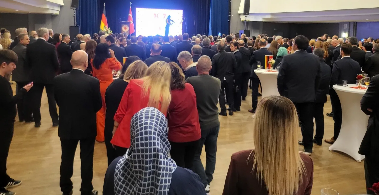 Cumhuriyeti’nin 102. yıldönümünü Frankfurt’ta da kutlandı