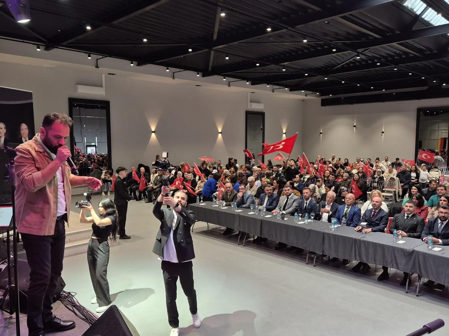Fürth Bizim Ocak konserinde Ahmet Şafak Coşturdu