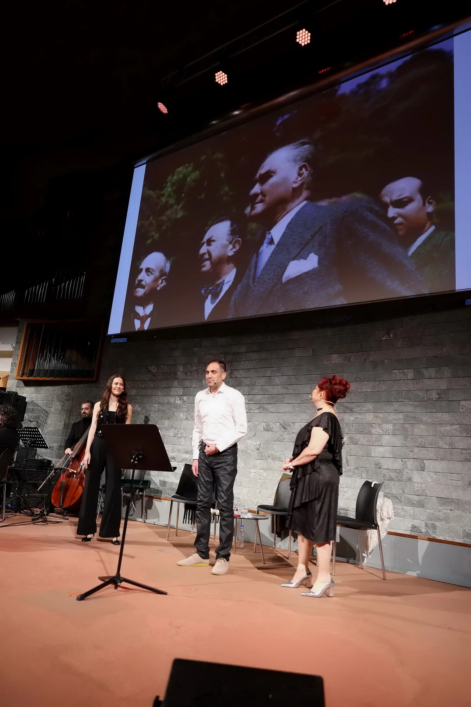 Melih Tepretmez’den Berlin`de muhteşem bir konser