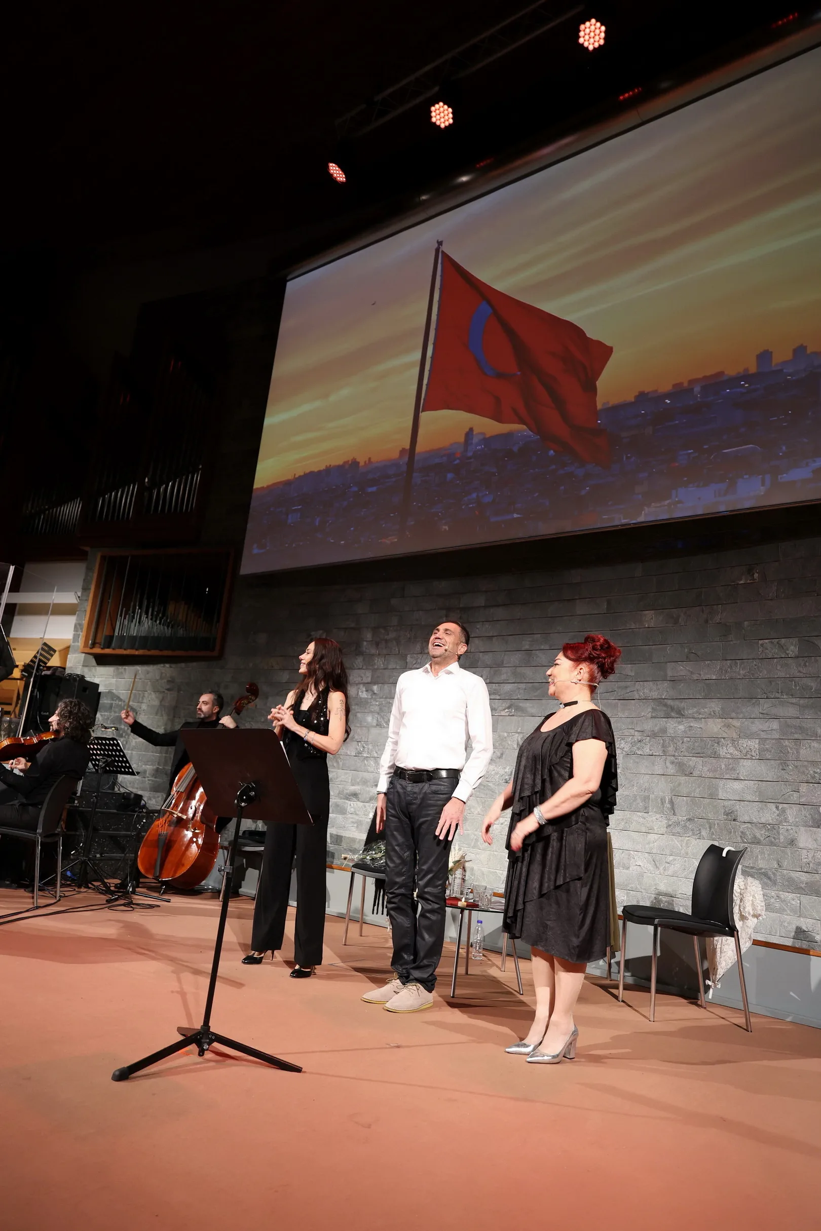Melih Tepretmez’den Berlin`de muhteşem bir konser