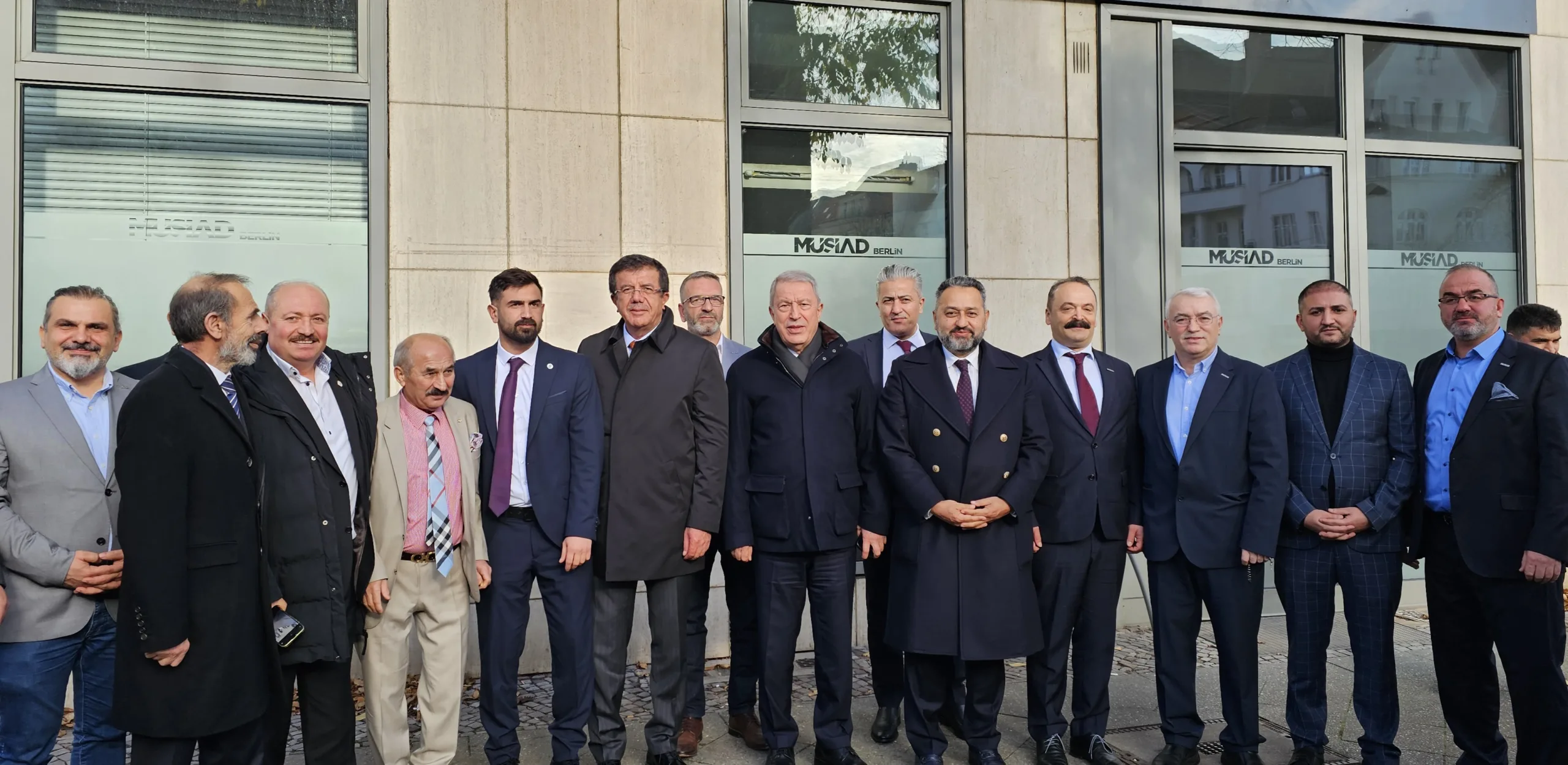 Hulusi Akar: “Türkiye Terörle Mücadelede Kararlı, Savunma Sanayinde Bağımsız”