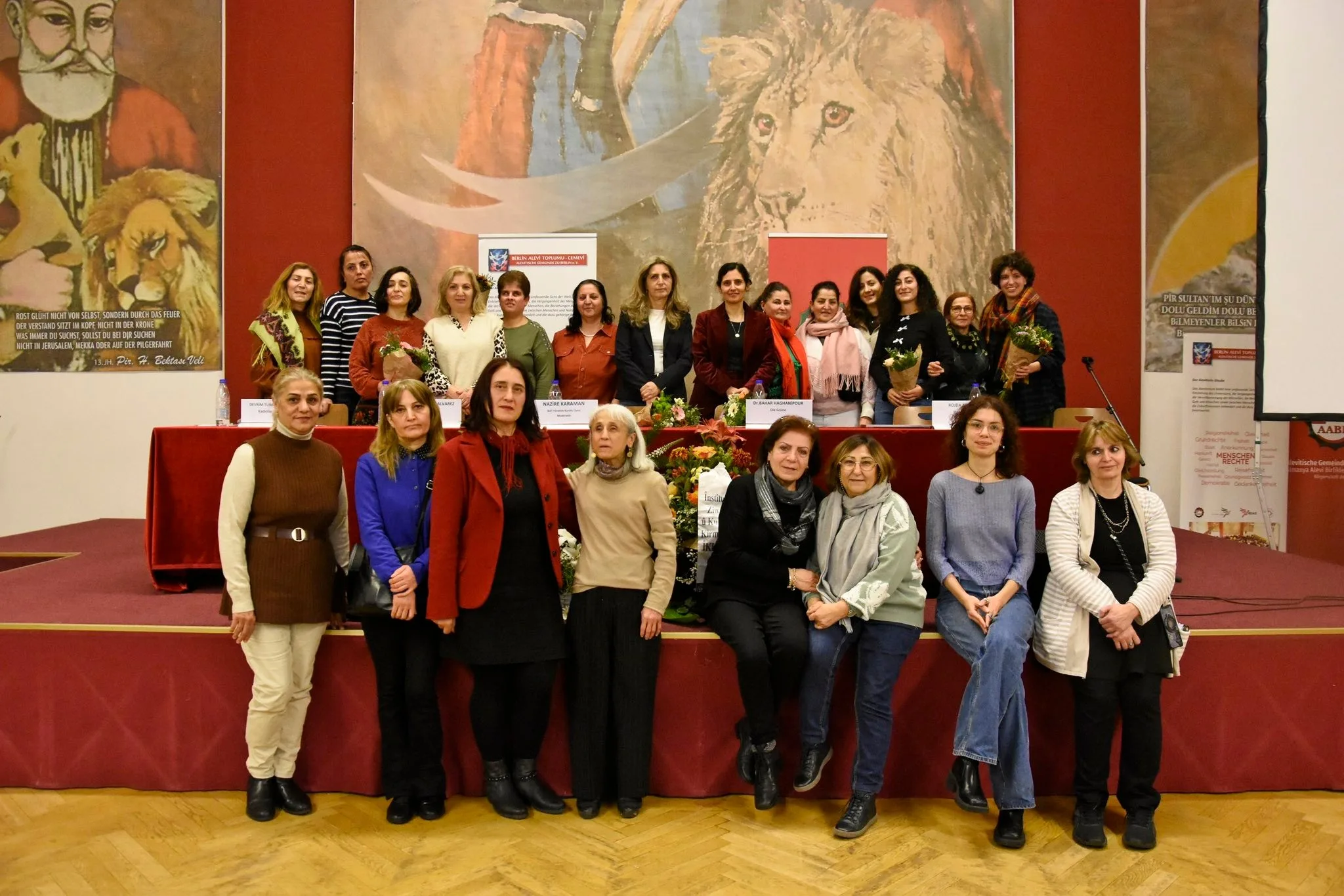 Berlin`de Kadına Yönelik Şiddete Karşı Panel
