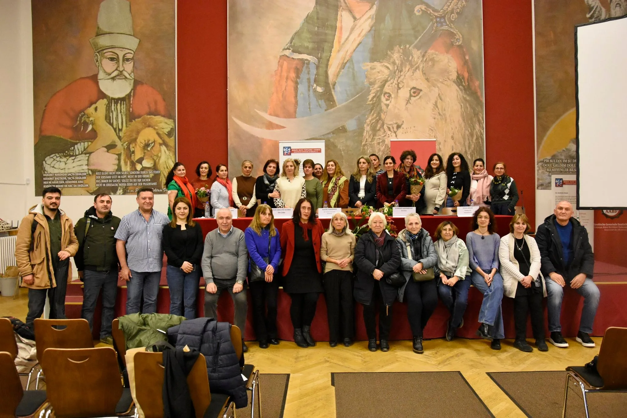 Berlin`de Kadına Yönelik Şiddete Karşı Panel