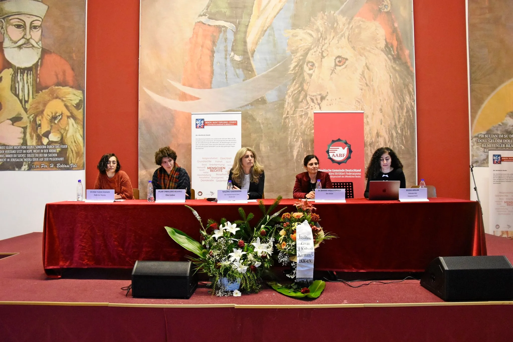 Berlin`de Kadına Yönelik Şiddete Karşı Panel