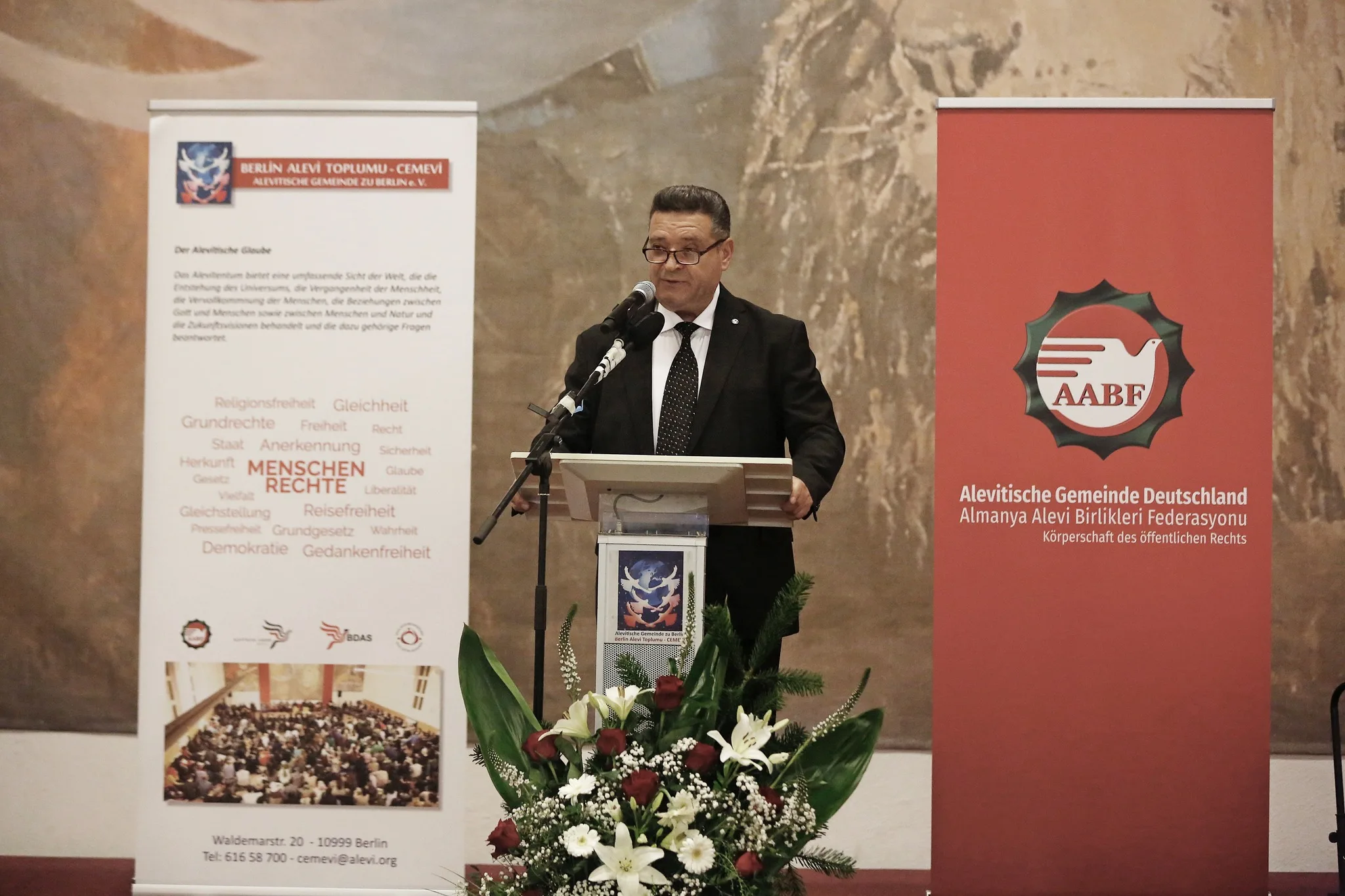 Berlin Cemevi’nin ‘Siyasi Sonbahar Resepsiyonu’nda Birlik ve İşbirliği Mesajları